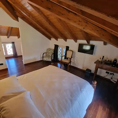 بيت ضيافة Moonlake Travedona